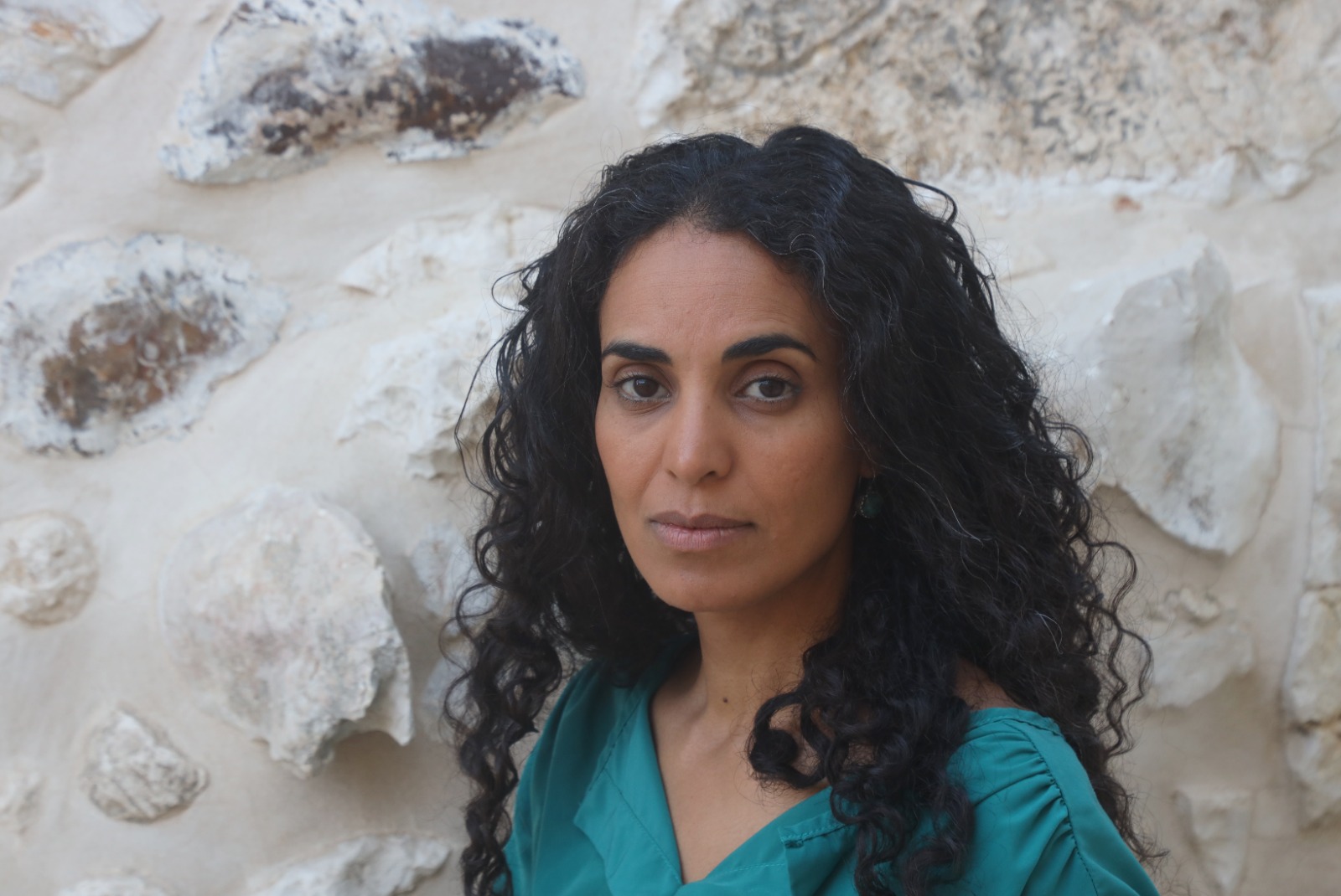 אפרת נחמה מרצה במכללה האקדמית הרצוג